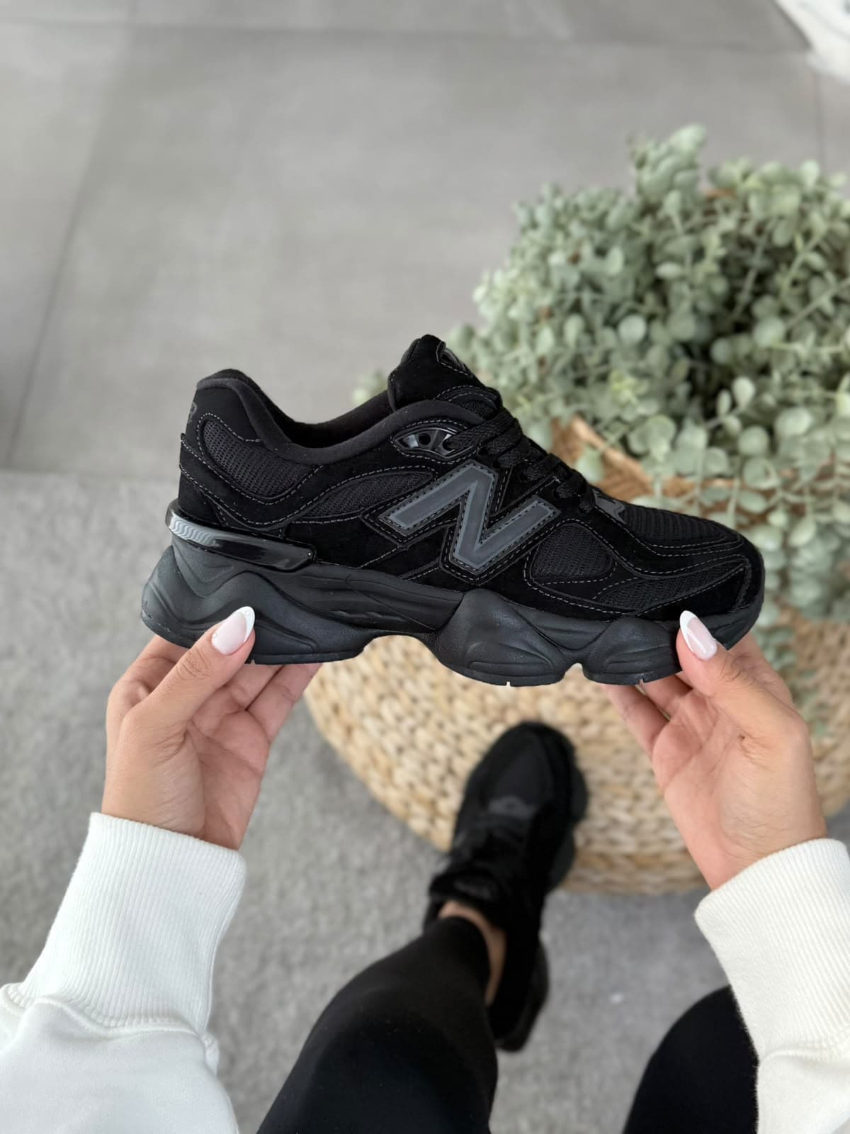 NEW BALANCE 9060 NEGRO